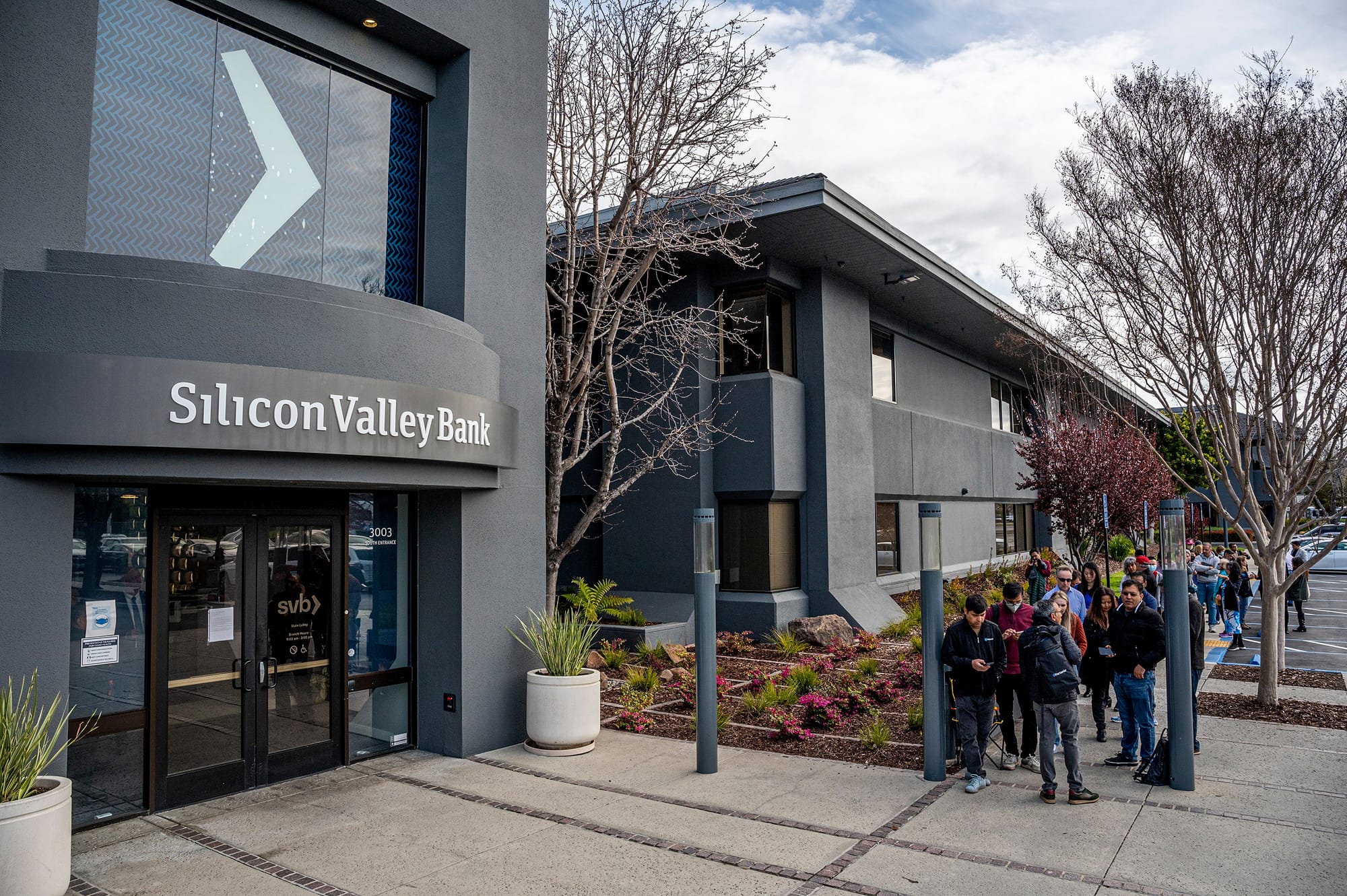 En faillite, la banque SVB rachetée par First Citizens