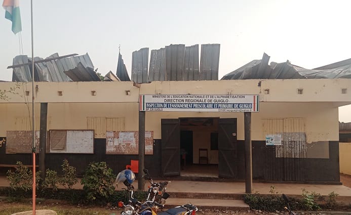 La toiture du bureau de l’IEPP de Guiglo emportée par une tornade