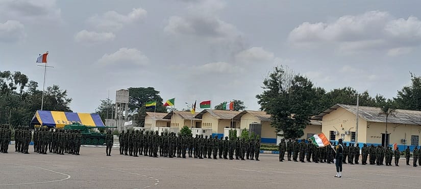 ENSOA : 176 élèves sous-officiers d’active présentés au drapeau