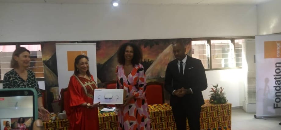 La Fondation Orange Côte d’Ivoire fait un don au Musée d’Abidjan