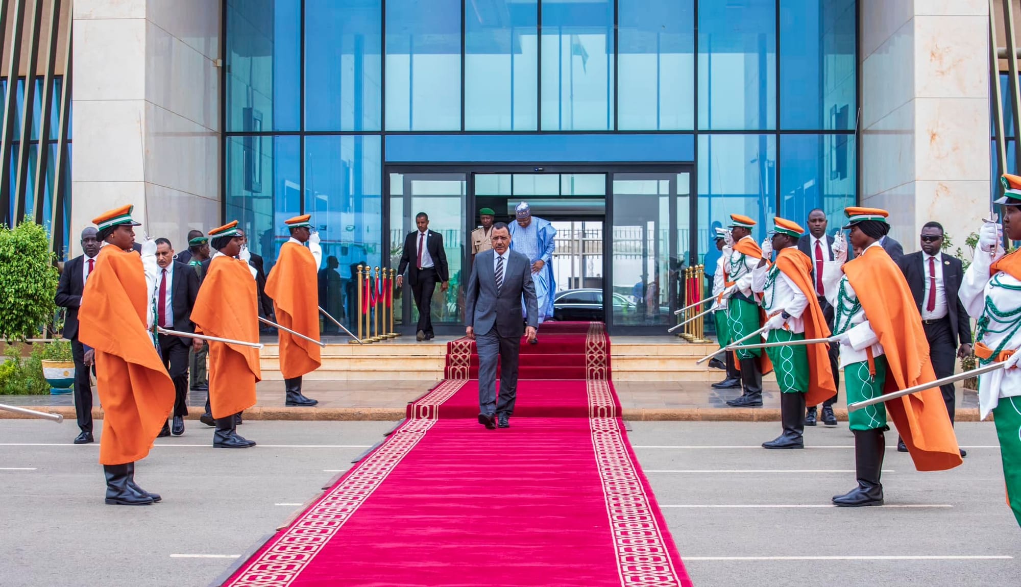Tension au Niger : Le président retenu, l’armée lance un ultimatum