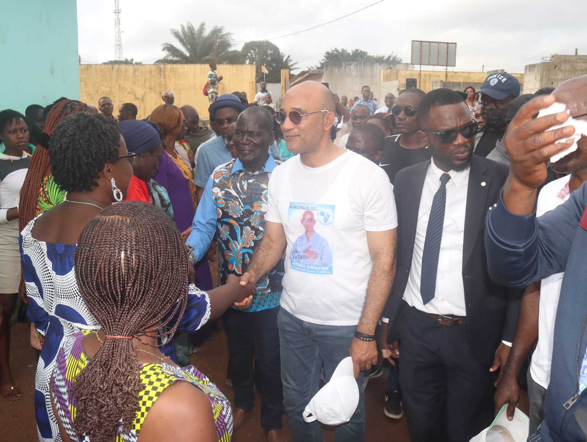Mairie de Yopougon : Michel Gbagbo entame sa campagne par des actions sociales