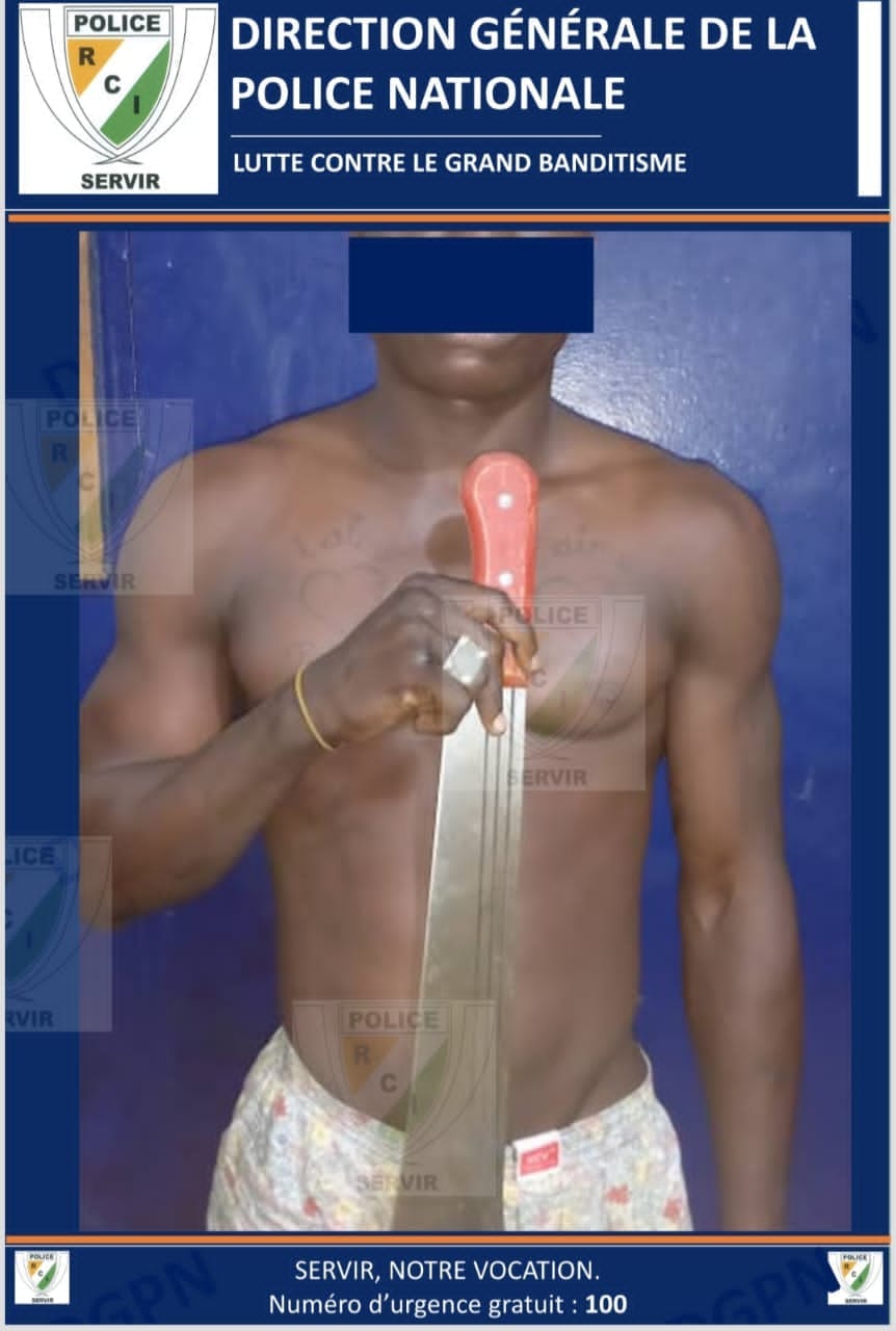 Yopougon : 5 individus arrêtés en possession de plusieurs machettes