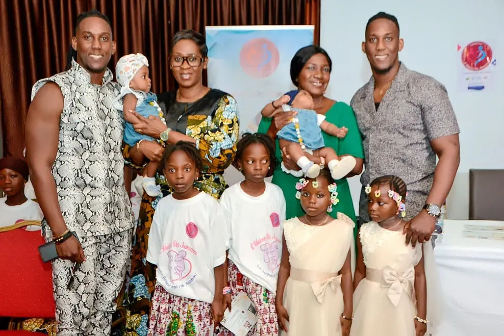 « Univers des Jumeaux »: une plateforme en ligne dédiée aux jumeaux lancée à Abidjan