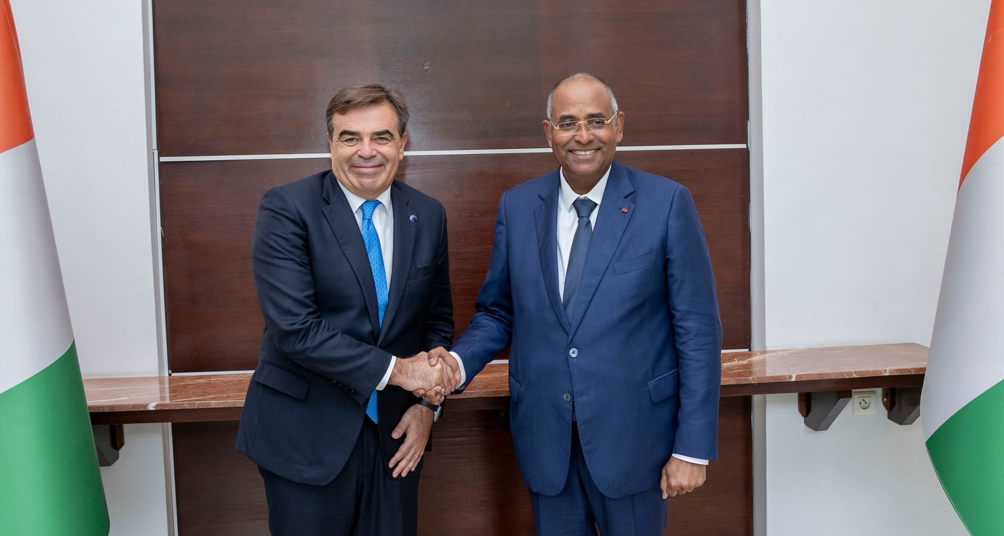 Rencontre entre Patrick Achi et Margaritis Schinas : la coopération entre la Côte d’Ivoire et l’UE renforcée