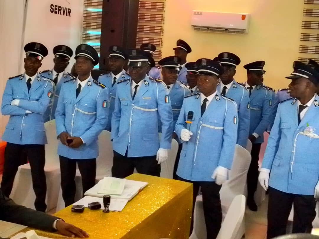 École de police : 3e édition du mariage collectif pour 25 couples de policiers