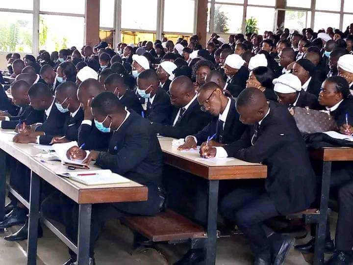 Côte d’Ivoire : les enseignants IA titularisés en 2023 réclament le versement de leurs primes d’installation