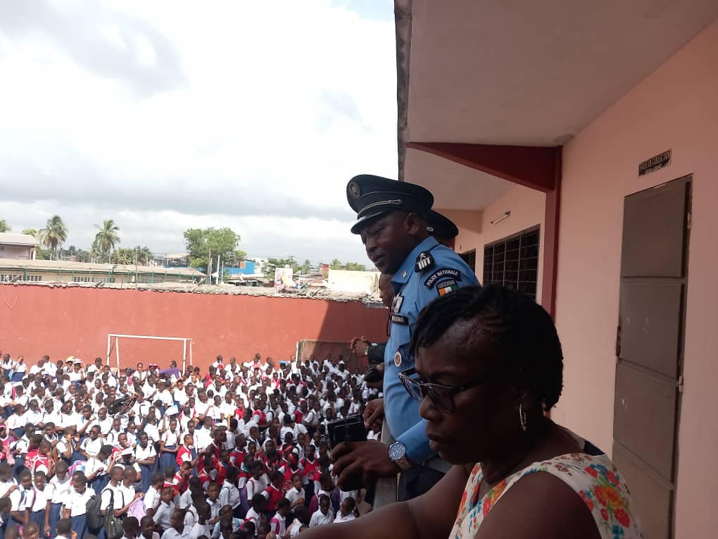 La police ivoirienne engagée contre les congés anticipés