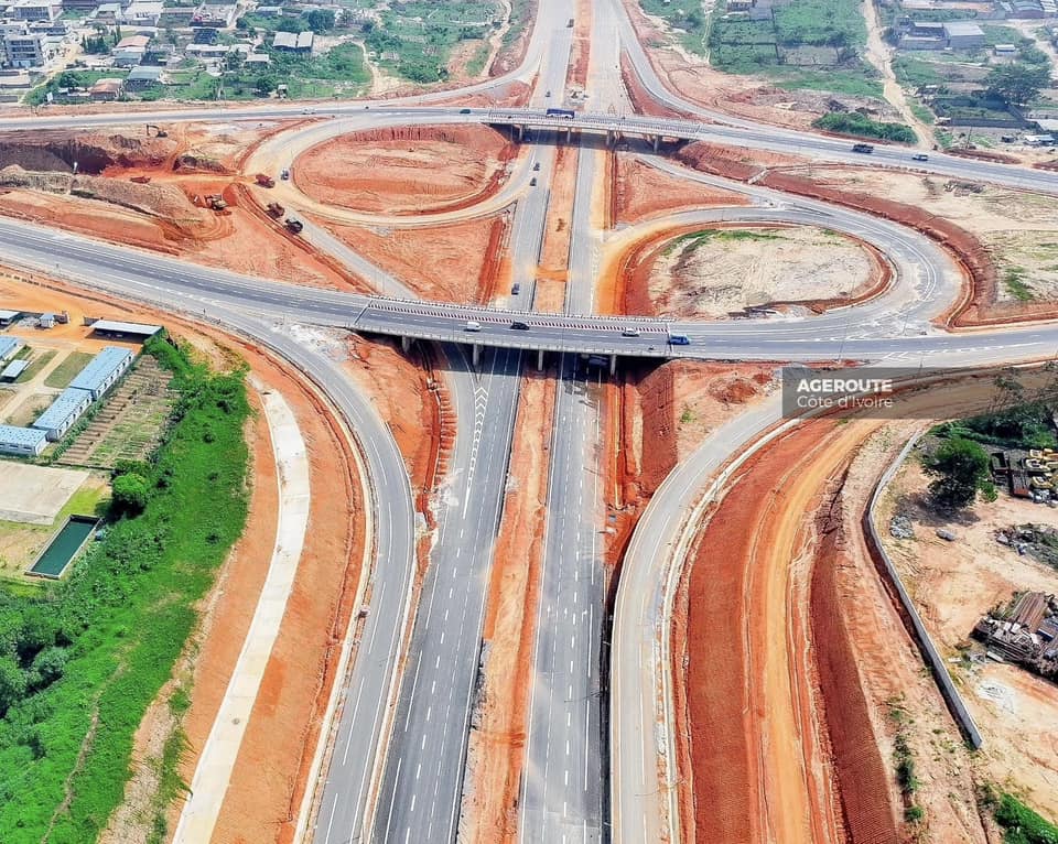 Le 4ème pont et la voie Y4 ouverts fin décembre : les embouteillages bientôt de l’histoire ancienne à Abidjan ?