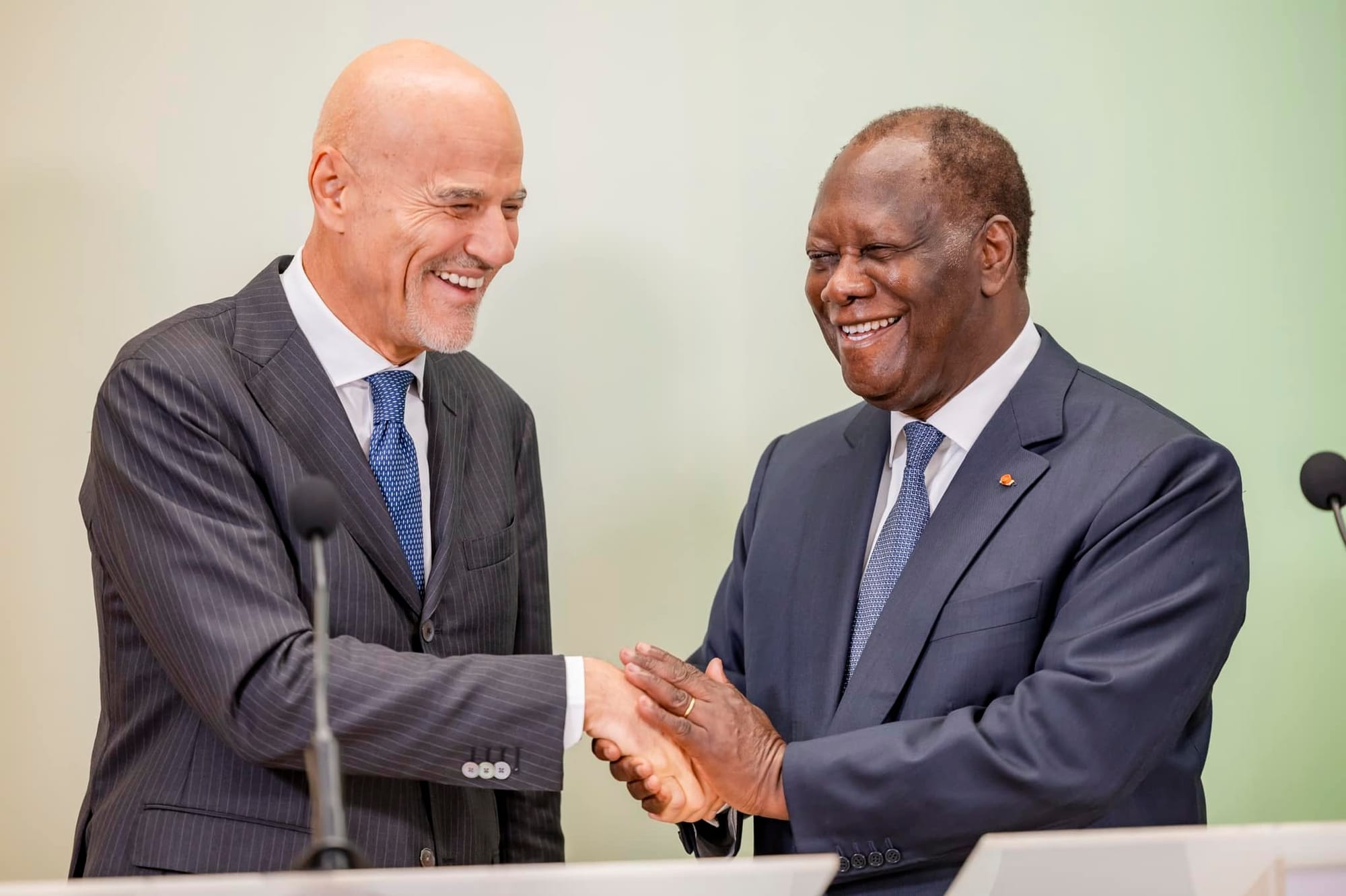 Côte d’Ivoire : Découverte d’un nouveau gisement de pétrole et de gaz, le PDG du Groupe ENI chez Ouattara
