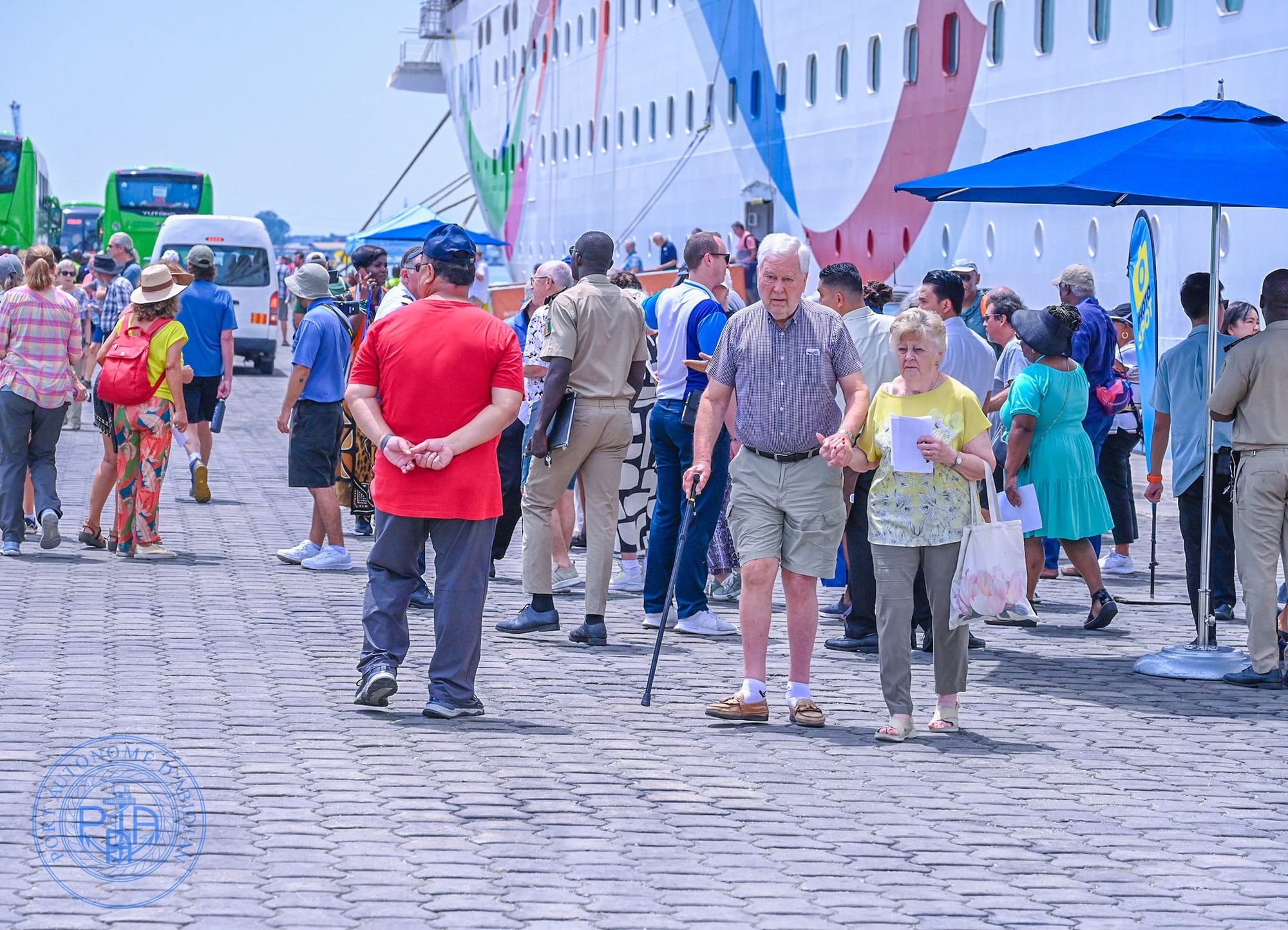 Le NORWEGIAN DAWN à Abidjan le 29 mars 2023
