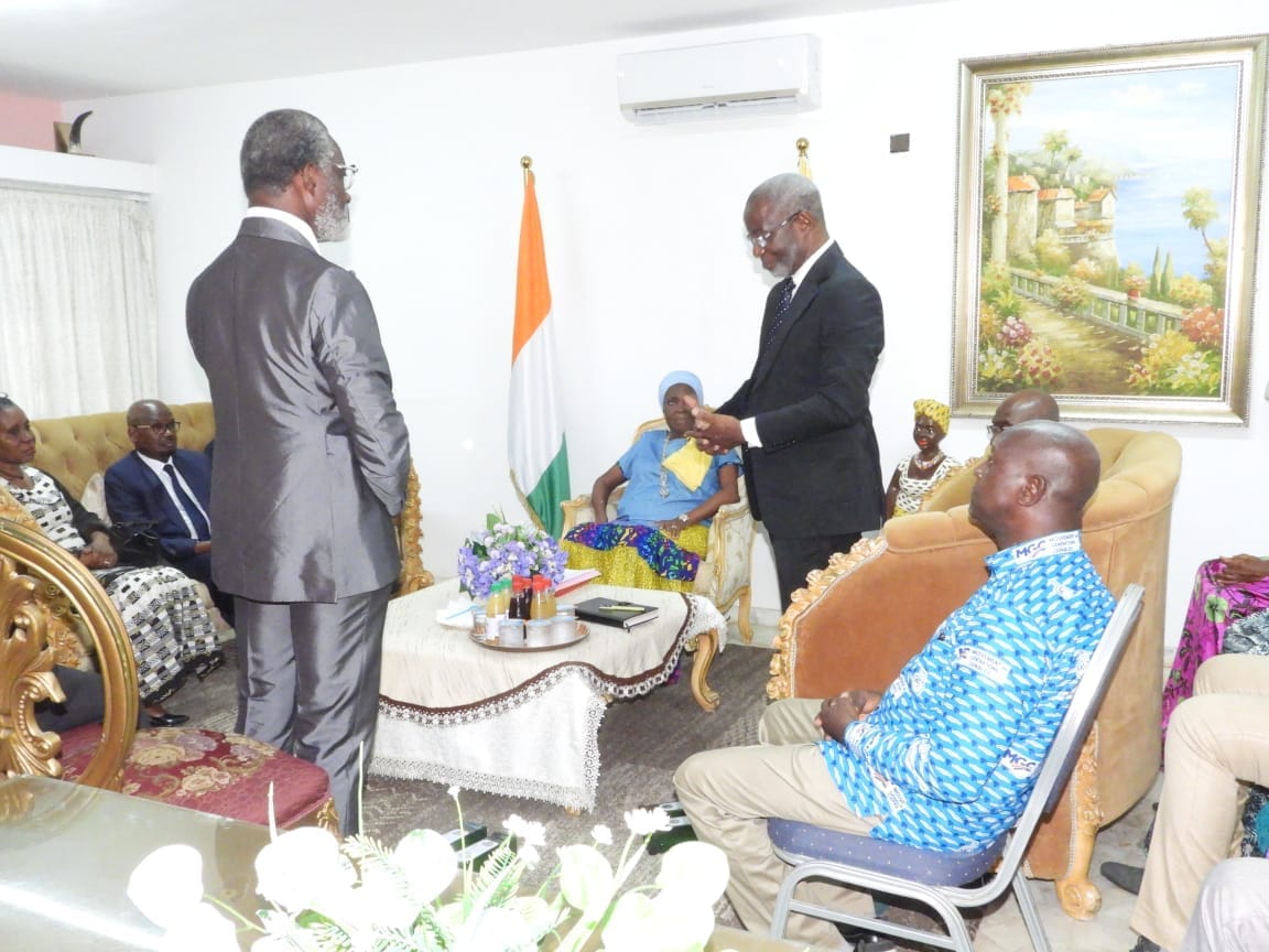 Obsèques d’Henri Konan Bédié : le programme officiel dévoilé Simone Gbagbo