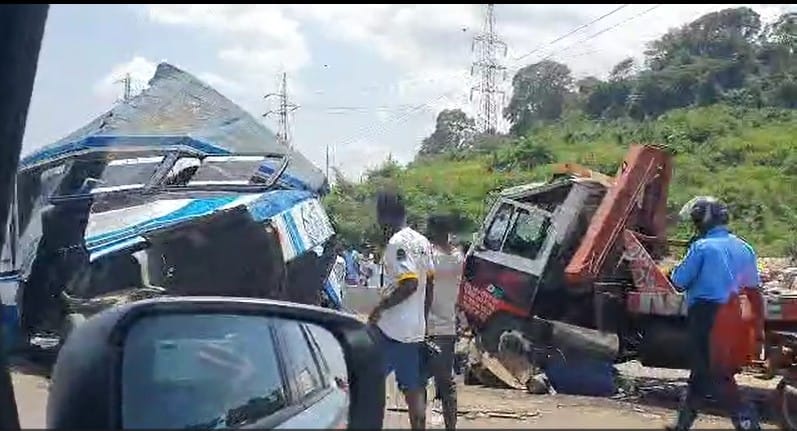 Accident de la route le samedi 27 avril 2024 sur le tronçon Adjamé - Yopougon, peu avant la station Shell