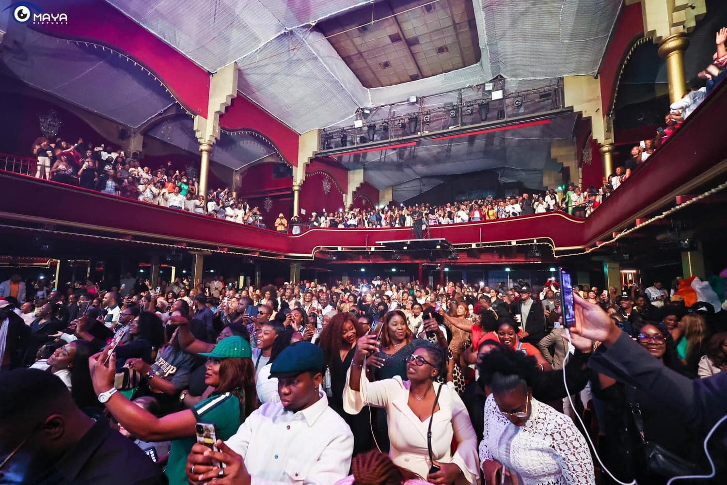 Roseline Layo en concert le samedi 4 mai 2024 au Casino de Paris