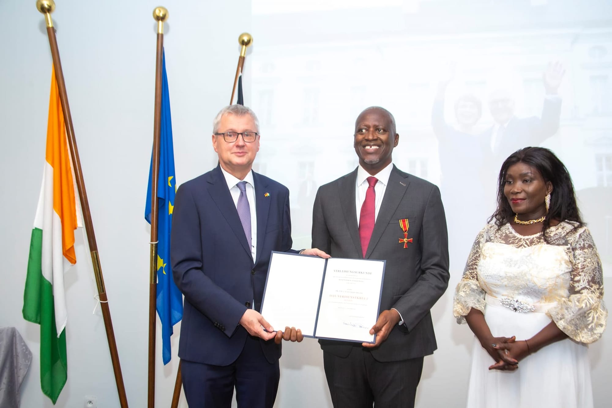 Paul N'guessan-Béchié décoré de la Bundesverdienstkreuz le 7 mai 2024