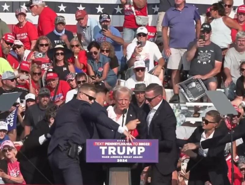 Tentative assassinat de Trump par balle lors d'un meeting électoral le samedi 13 juillet 2024 à Butler, dans l'Etat américain