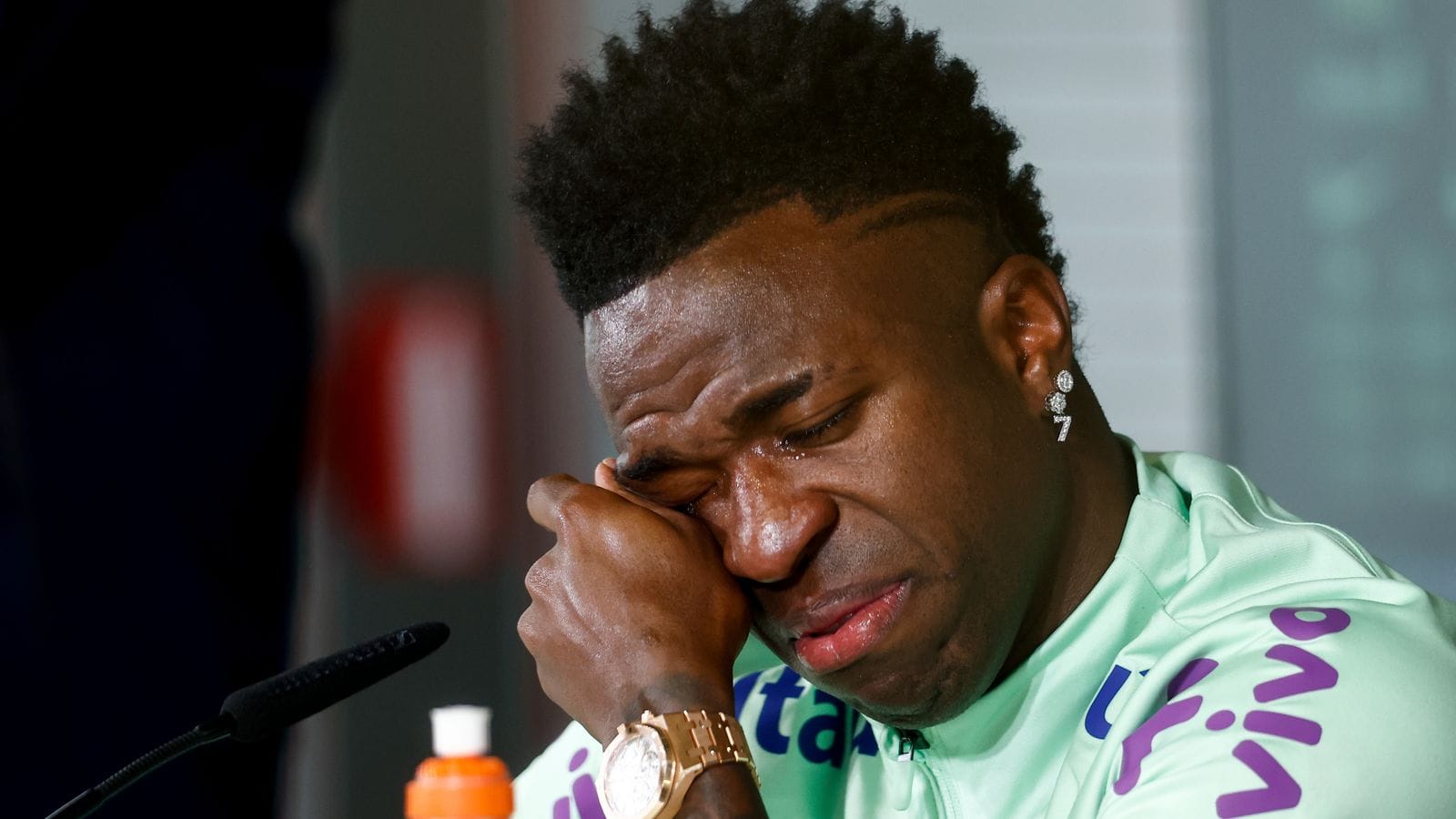 Vinicius Jr, international brésilien