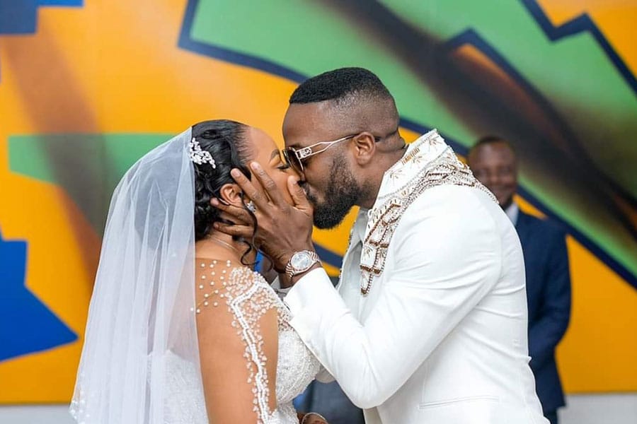Le mariage de Kerozen et Bintou Coulibaly le samedi 28 septembre 2024